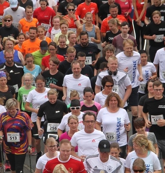 5 Km Charisma Fitness-Lauf   Startzeit: 12:15 Uhr