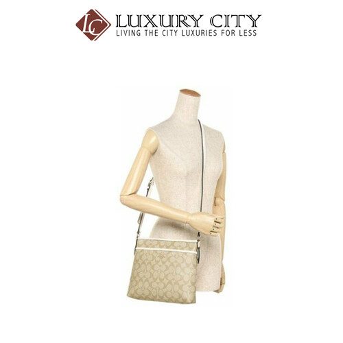 [Luxury City] Coach Signature Coated Canvas Crossbody File Bag Lt Khaki Chalk Coach-F29210