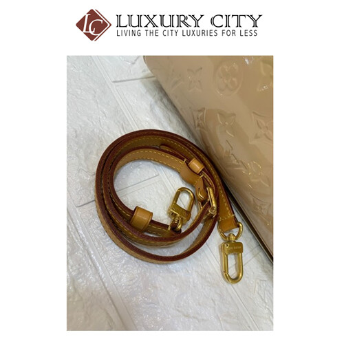 [Luxury City] Preloved Authentic Louis Vuitton Amarante Monogram Vernis Brea GM Bag White 050705