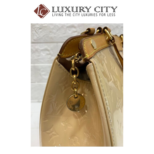 [Luxury City] Preloved Authentic Louis Vuitton Amarante Monogram Vernis Brea GM Bag White 050705
