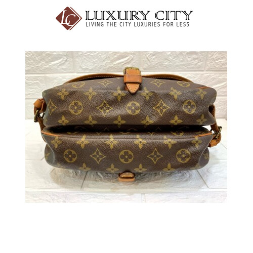 [Luxury City] Preloved Authentic Louis Vuitton Monogram Canvas Saumur Shoulder Bag Vintage