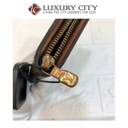 [Luxury City] Preloved Authentic Louis Vuitton Monogram Zip Around Wallet