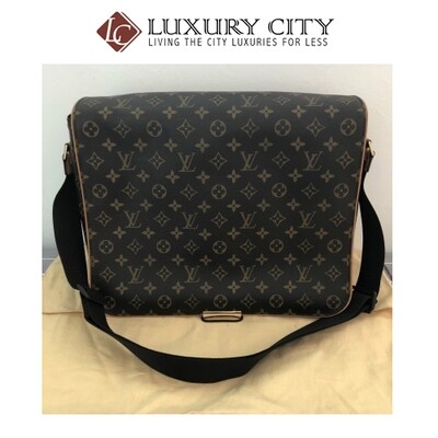 [Luxury City] Preloved Louis Vuitton Monogram Abbesses Man Messenger Bag