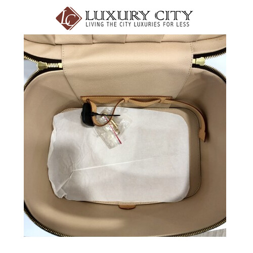 [Luxury City] Preloved Vintage Louis Vuitton Cosmetic Bag with Strap