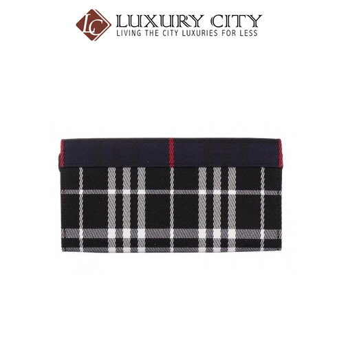 [Luxury City] Burberry Leather Trim Haymarket Check Wallet With Chain in Light Elderberry Burberry-40609781