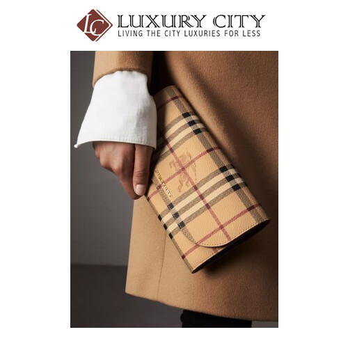[Luxury City] Burberry Leather Trim Haymarket Check Wallet With Chain in Light Elderberry Burberry-40609781