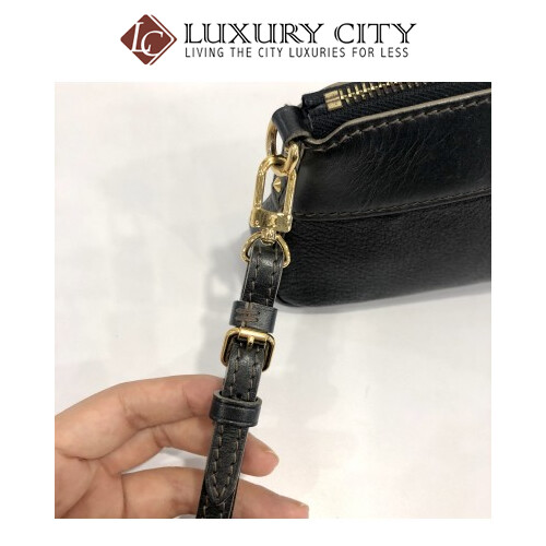 Preloved Louis Vuitton Wristlet