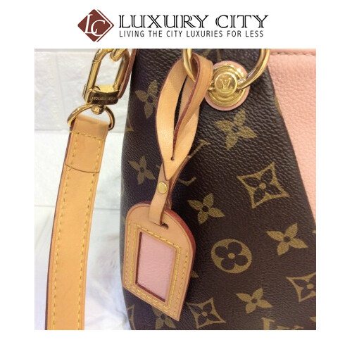 Preloved Louis Vuitton V Tote 2 Ways Carry Bag