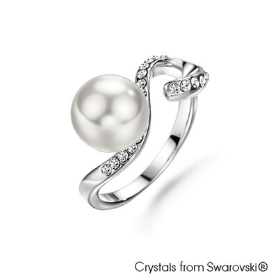 LUSH Allure Swarovski Pearl Ring