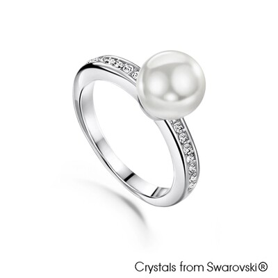 LUSH Classic Pearl Ring