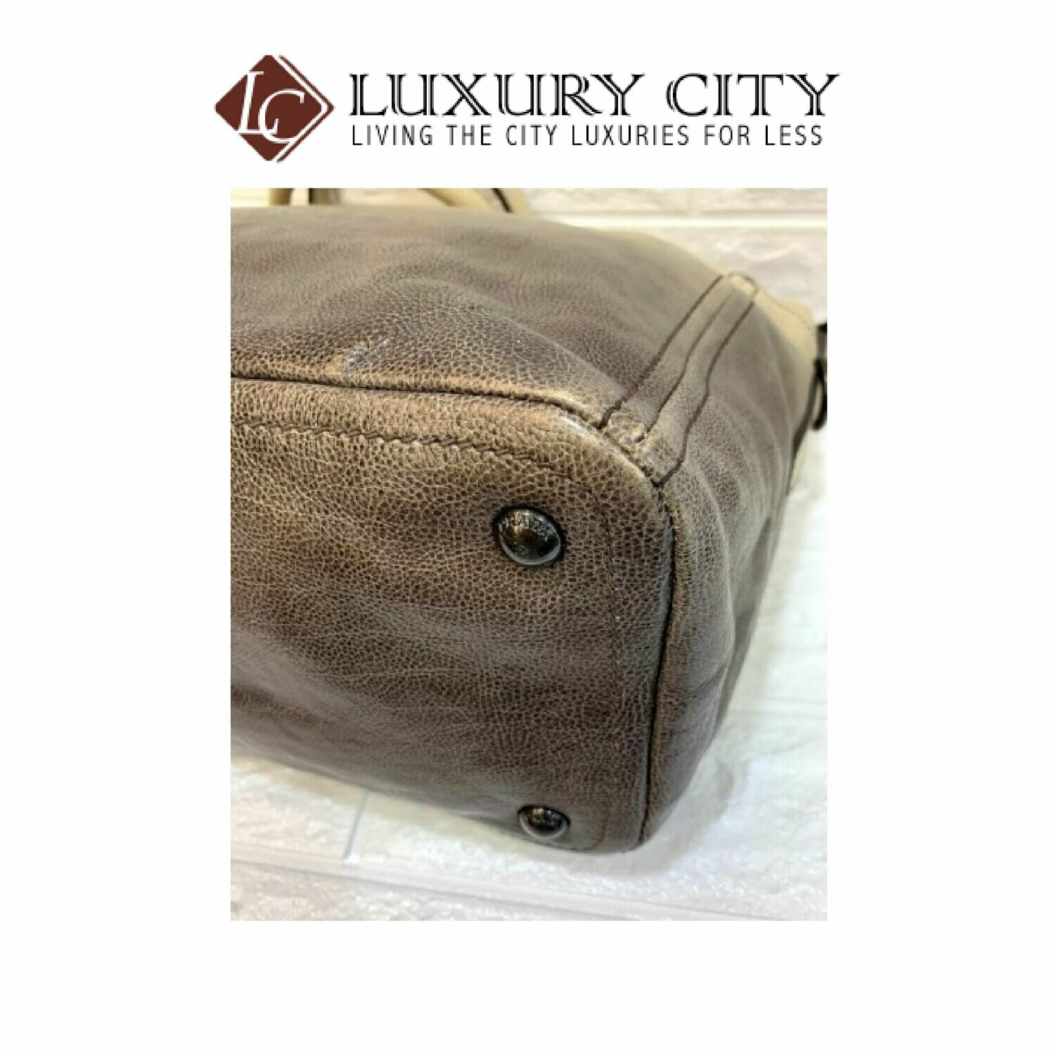 [Luxury City] Preloved Authentic Prada Handbag