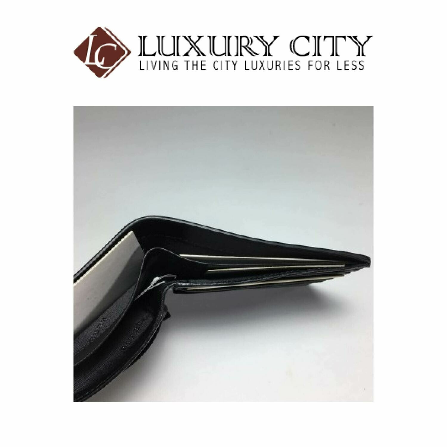 [Luxury City] Burberry Logo Plaque Billfold Wallet