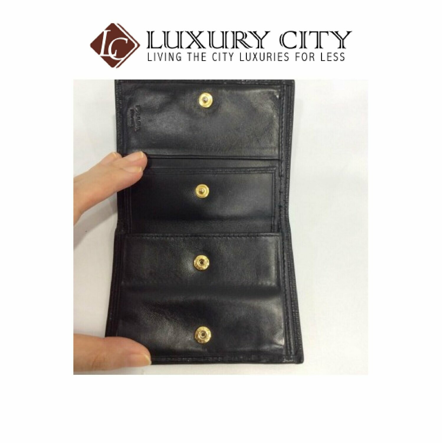 [Luxury City] Preloved Prada Saffiano Short Wallet