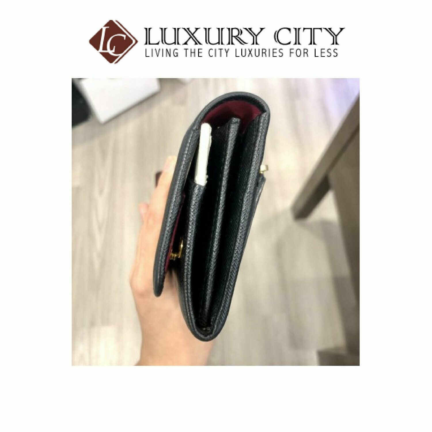[Luxury City] Preloved Prada Saffiano Long Wallet