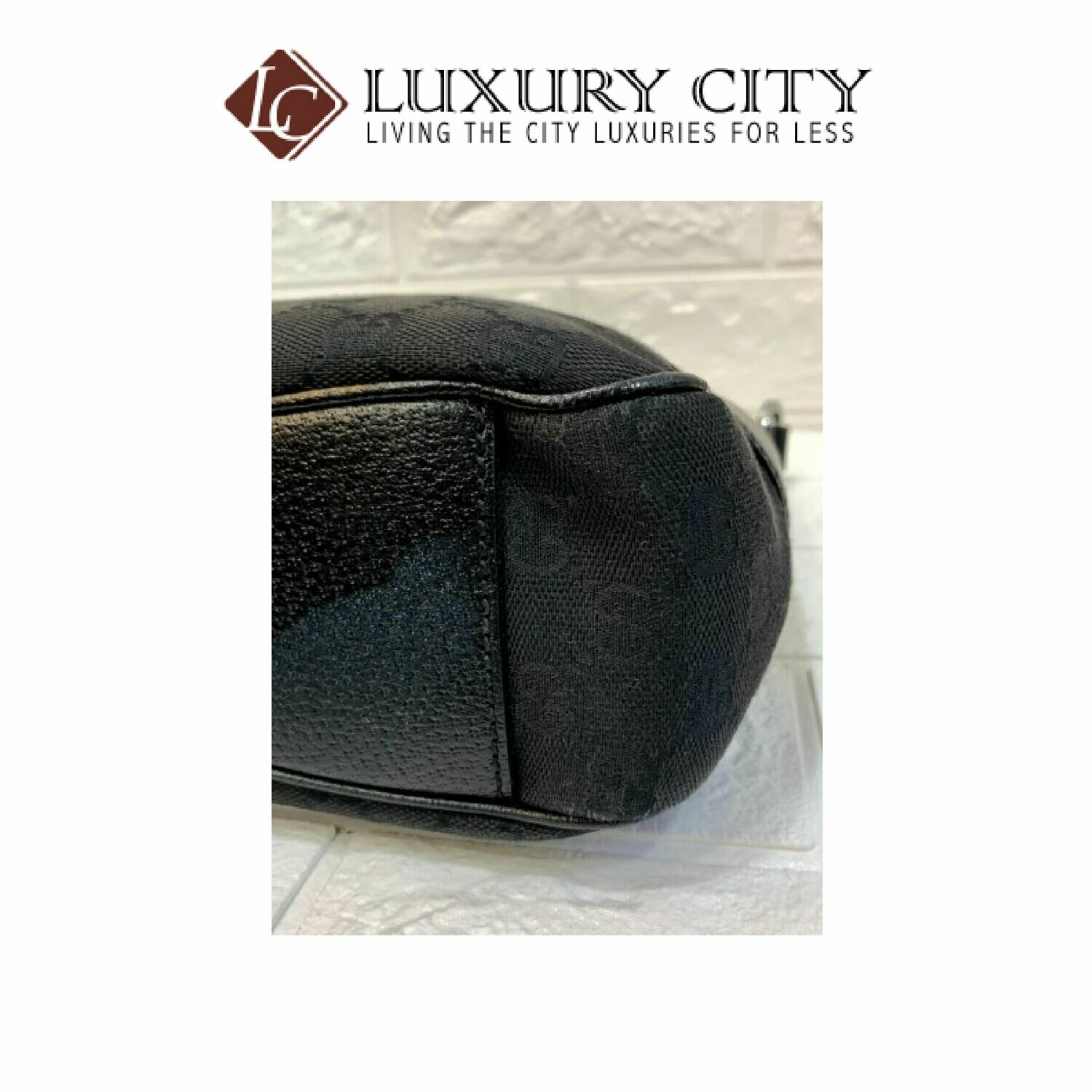 [Luxury City] Preloved Authentic Gucci Monogram Signature GG Tote Black