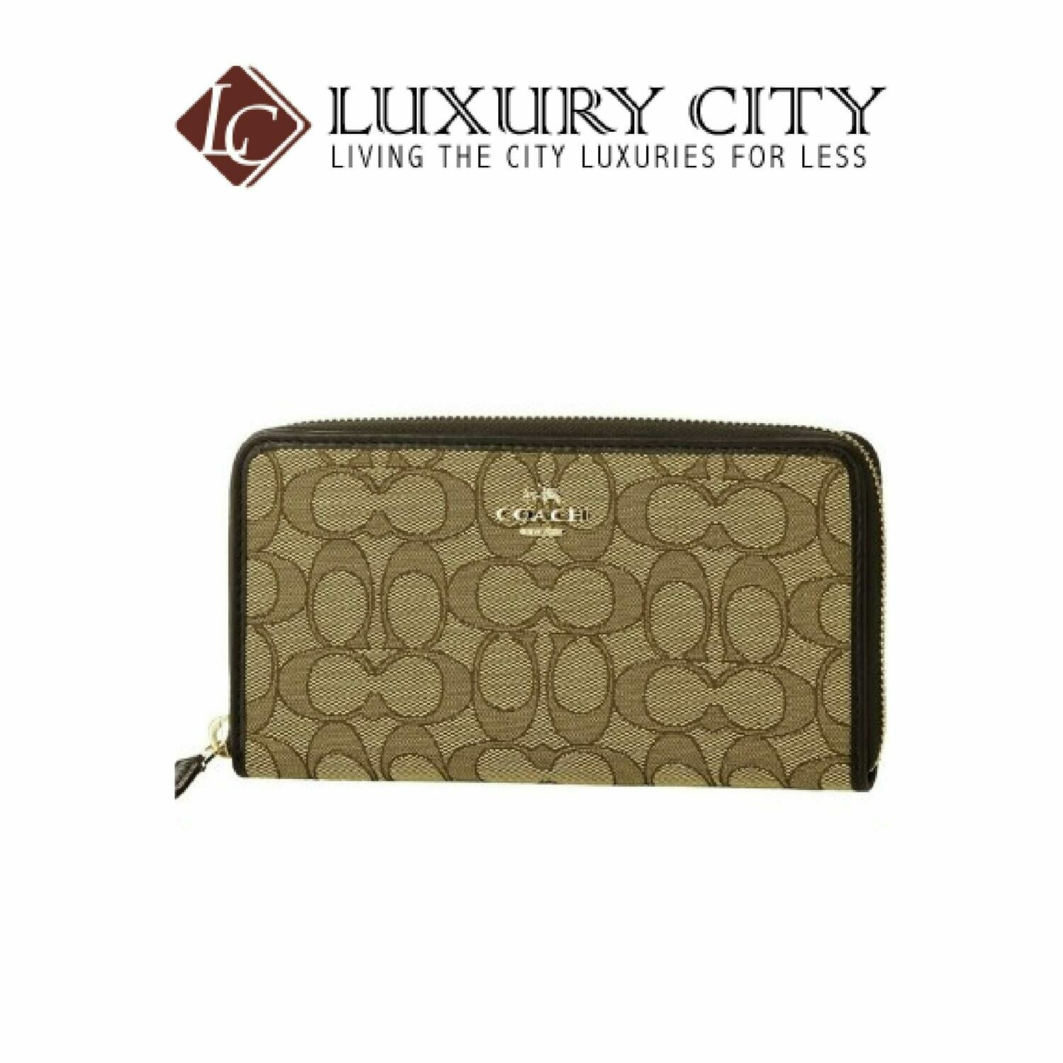 [Luxury City] Coach Accordian Zip Wallet in Outline Signature