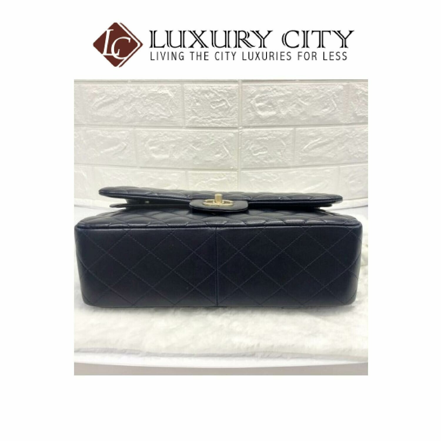 [Luxury City] Preloved Never used Chanel Classic Jumbo Double Flap lambskin (full set)