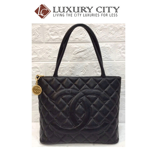 [Luxury City] Preloved Authentic Chanel Black Quilted Vintage Medallion Tote
