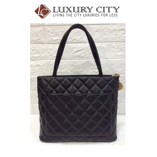 [Luxury City] Preloved Authentic Chanel Black Quilted Vintage Medallion Tote