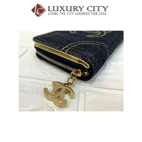 [Luxury City] Preloved Authentic Chanel Denim Zip Around Wallet