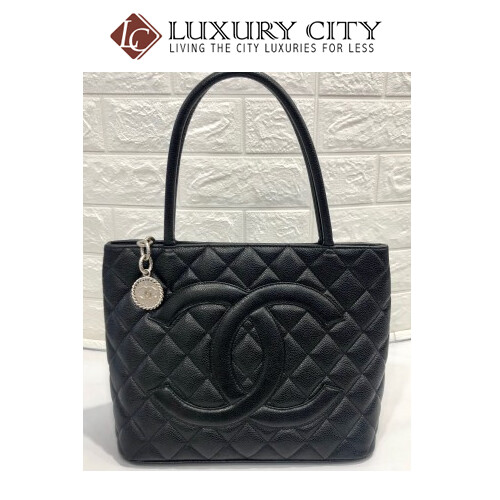 [Luxury City] Preloved Vintage Chanel Medallion Leather Handbag