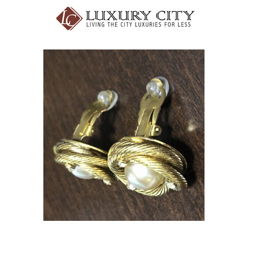[Luxury City] Preloved Vintage Chanel Gold Plated Earring