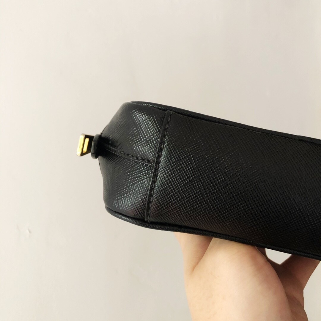 [Luxury City] Preloved Prada Mini Zip-Top Crossbody Bag