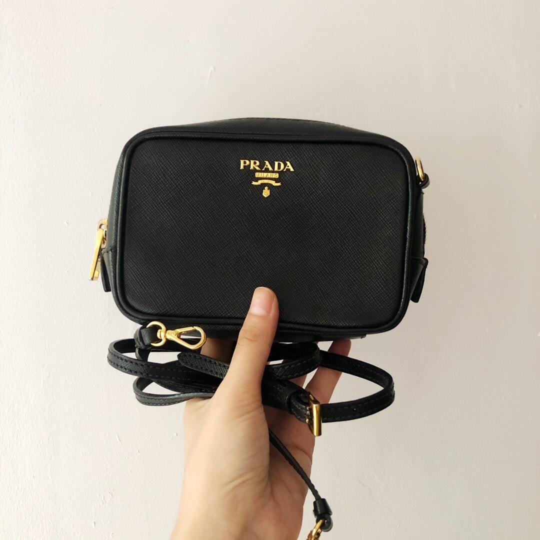 [Luxury City] Preloved Prada Mini Zip-Top Crossbody Bag