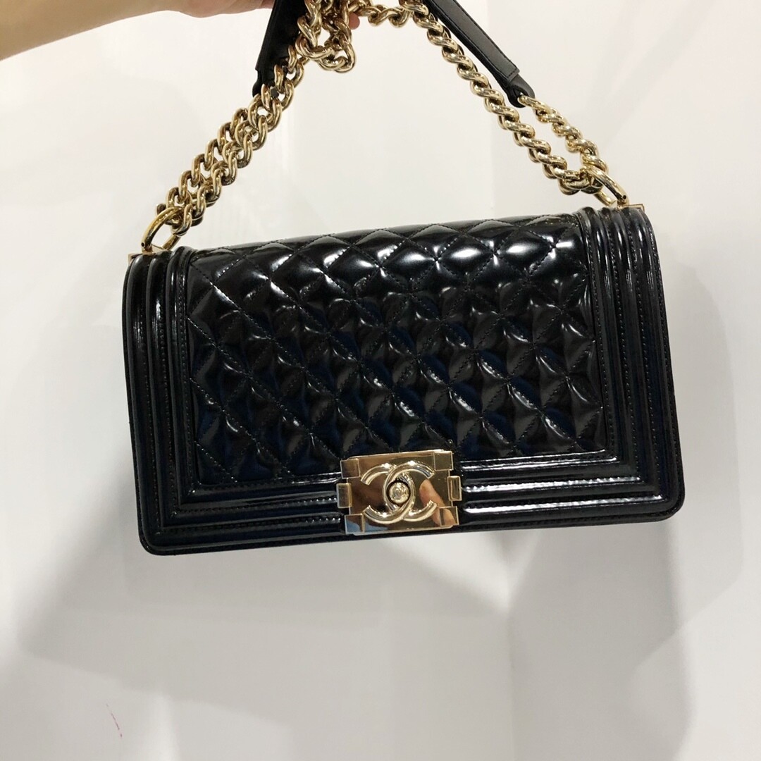 [Luxury City] Pre-Loved Chanel Leboy Medium Size,Black Patent Leather