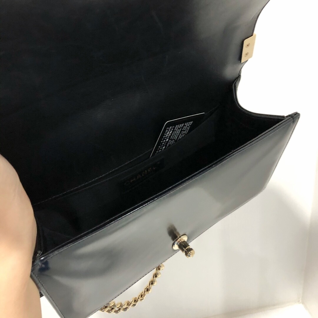 [Luxury City] Pre-Loved Chanel Leboy Medium Size,Black Patent Leather