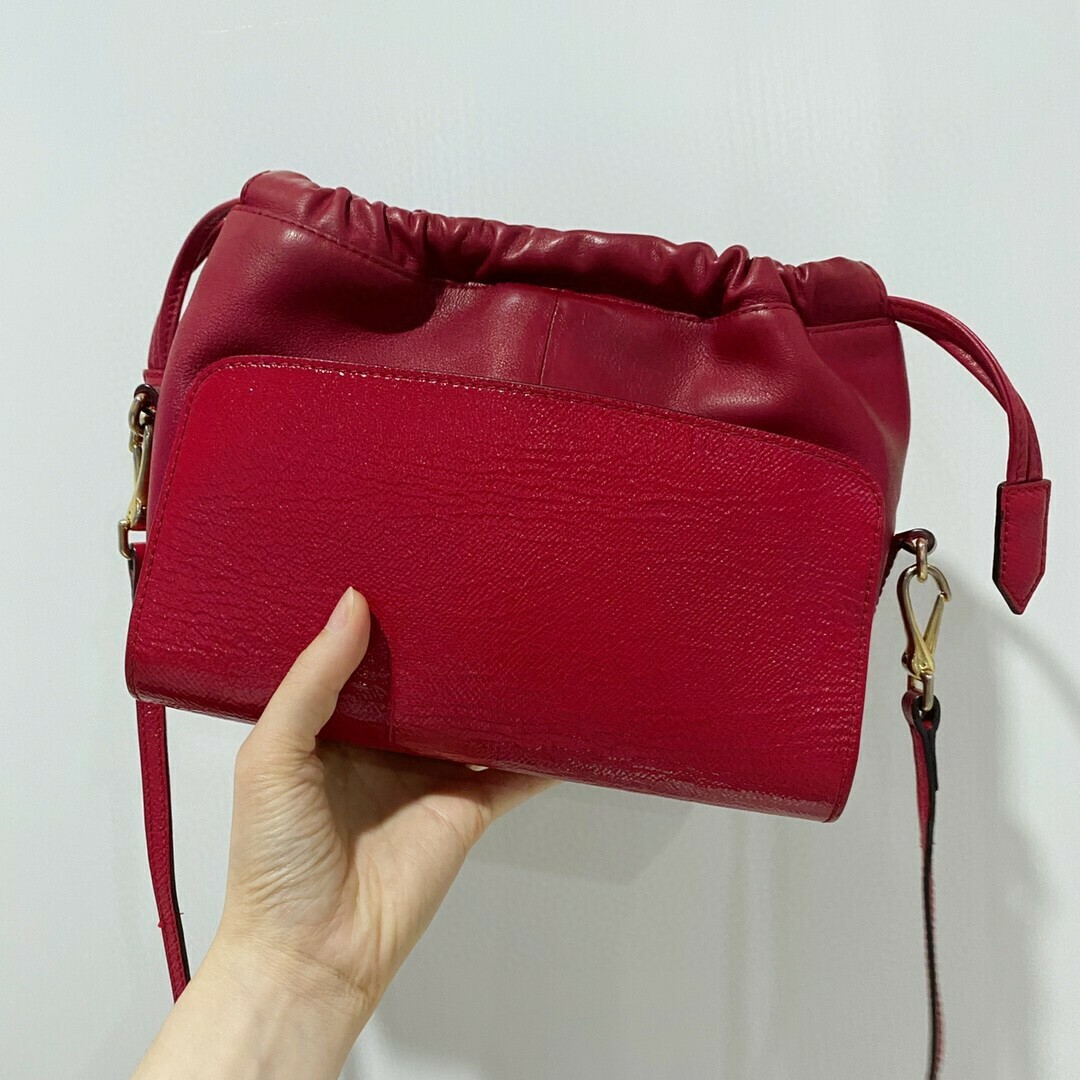 [Luxury City] Preloved Burberry Sling Bag