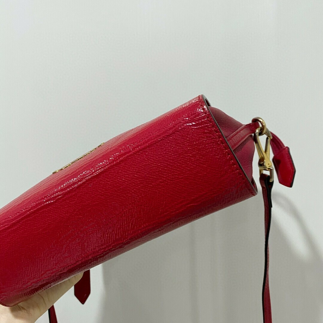 [Luxury City] Preloved Burberry Sling Bag