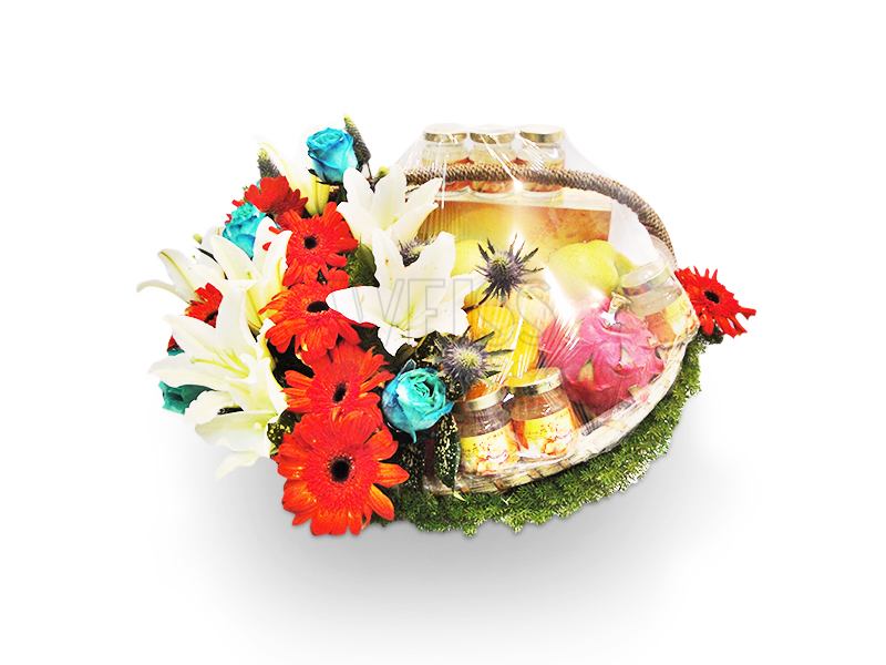 Fruits Basket &amp; Premium Flowers (By: Weiss Flora &amp; Gift From JB)