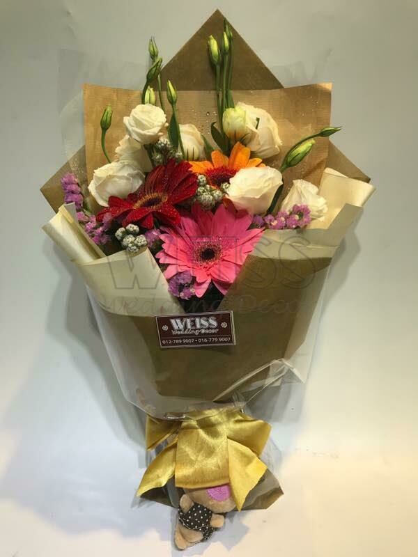 GOLD LOVE (By: Weiss Flora &amp; Gift From JB)