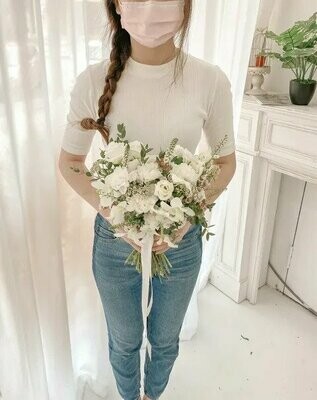 White Foxy (By: Temptation Florist from Seremban)