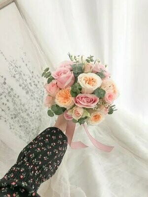 Isabella (By: Temptation Florist from Seremban)
