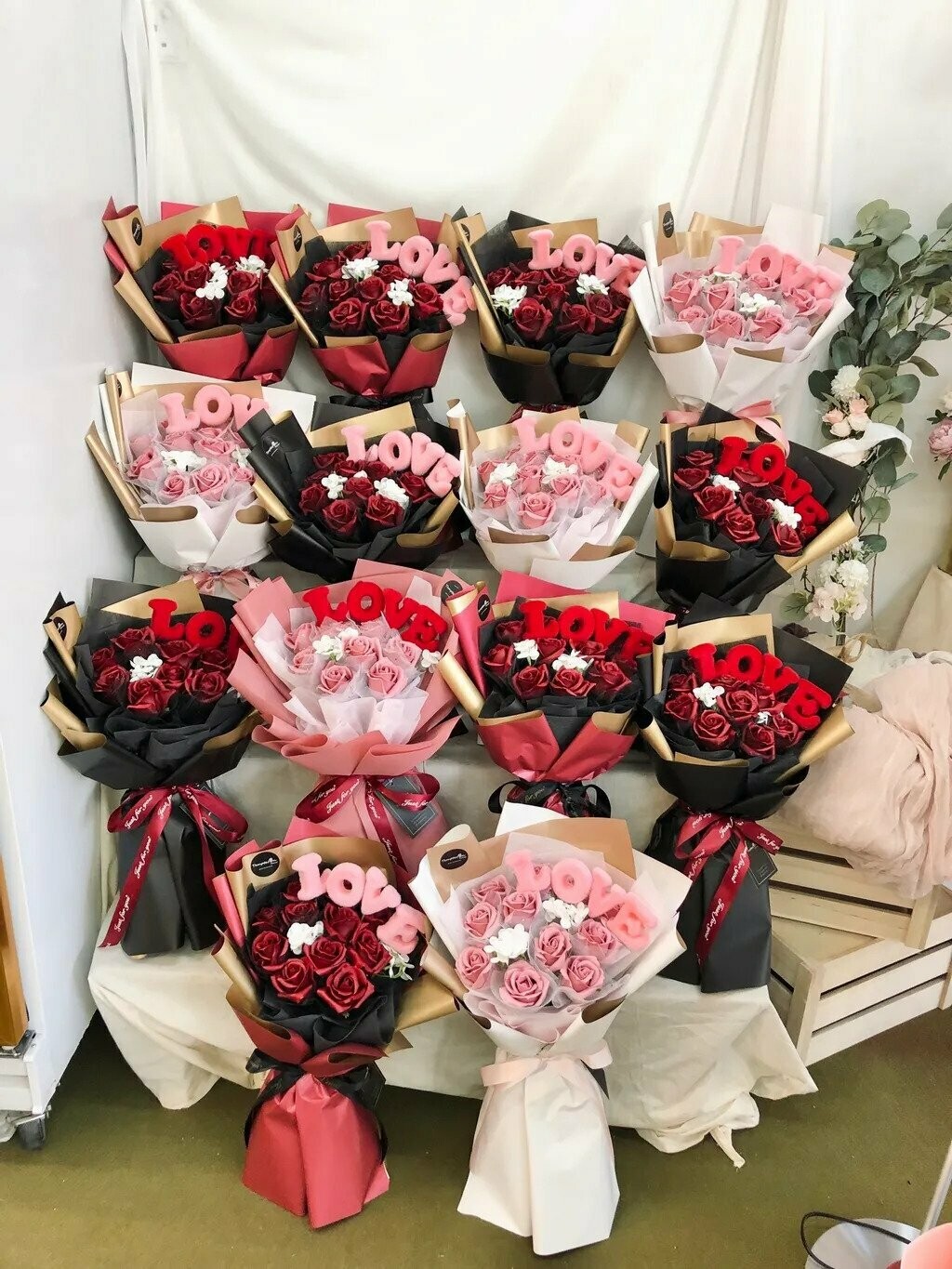 Love Ya (By: Temptation Florist from Seremban)