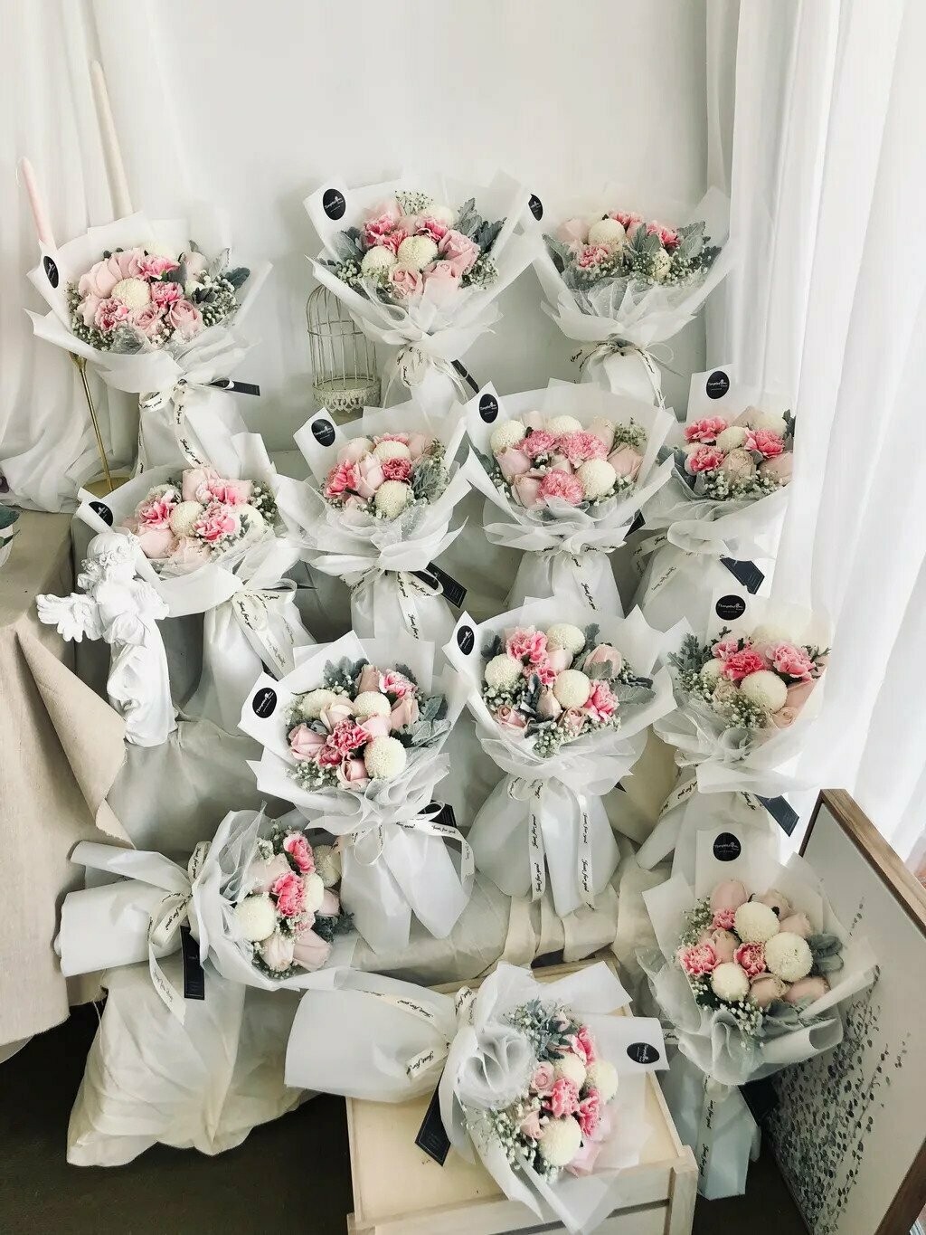 Lady In White (By: Temptation Florist from Seremban)