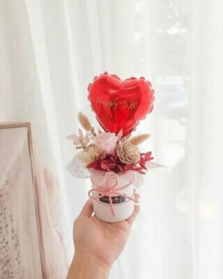 Xoxo (By: Temptation Florist from Seremban)
