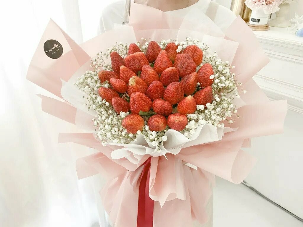 Strawbelly (By: Temptation Florist from Seremban)