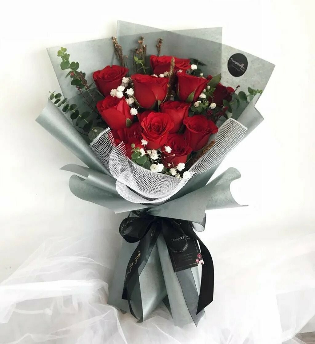 Classic Red (By: Temptation Florist from Seremban)