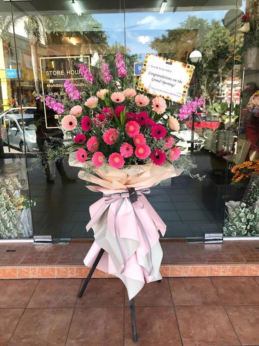 Wonderfully Opening Flower Stand (By: Temptation Florist from Seremban)