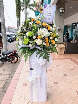 Melorious Condolence Flower Stand (By: Temptation Florist from Seremban)