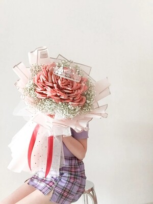 The Crown (By: Temptation Florist from Seremban)