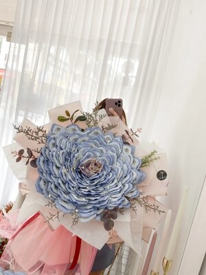 Queeno (By: Temptation Florist from Seremban)