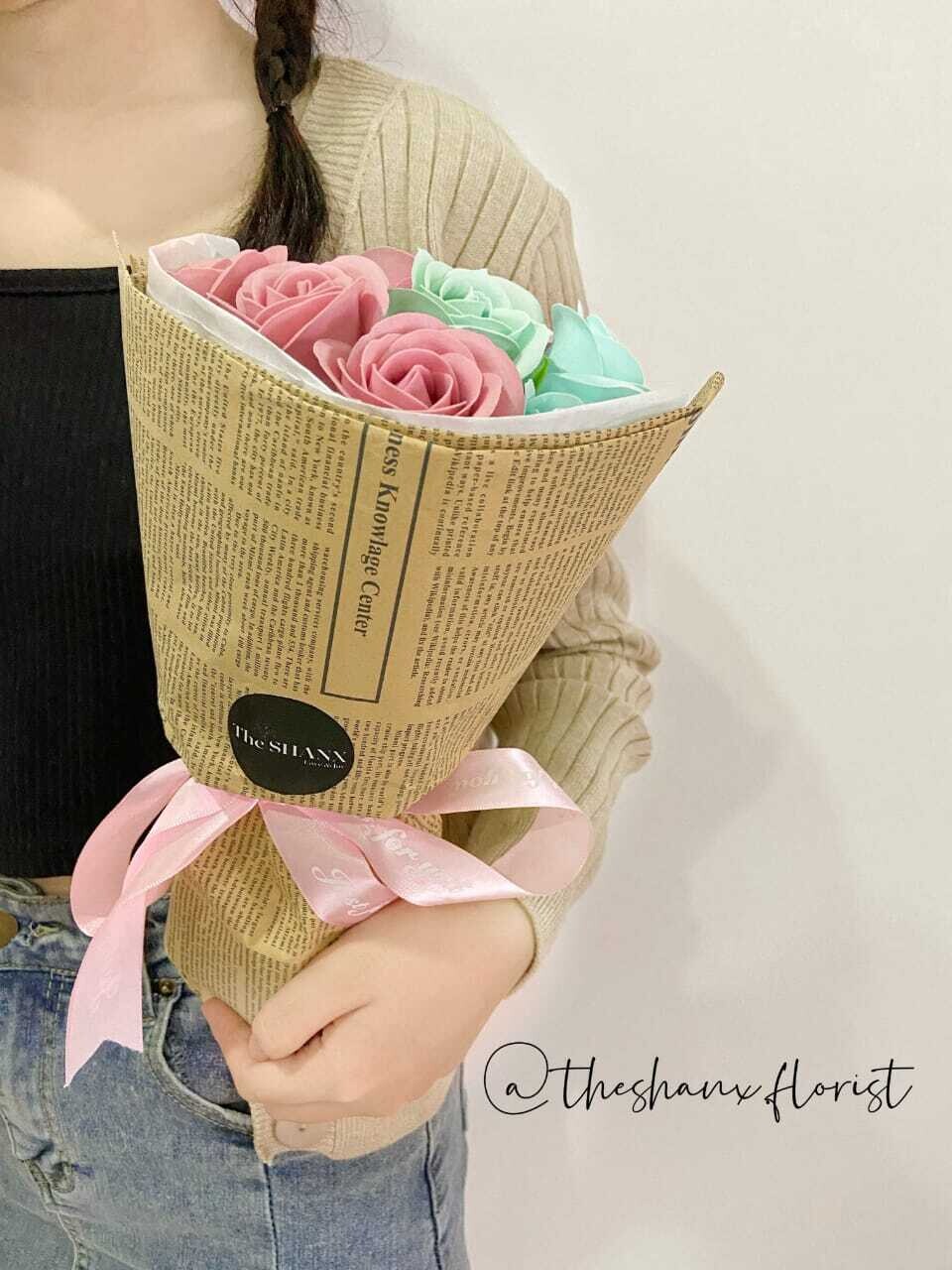 Russia Round Shape Soap Flower Bouquet (By: The Shanx Florist from Melaka)