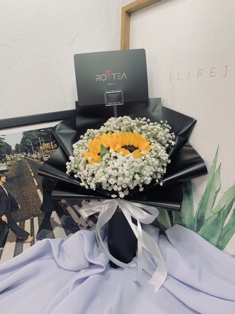2 SUNFLOWER+BABY BREATH (By: Rovtea Empire from Ampang)