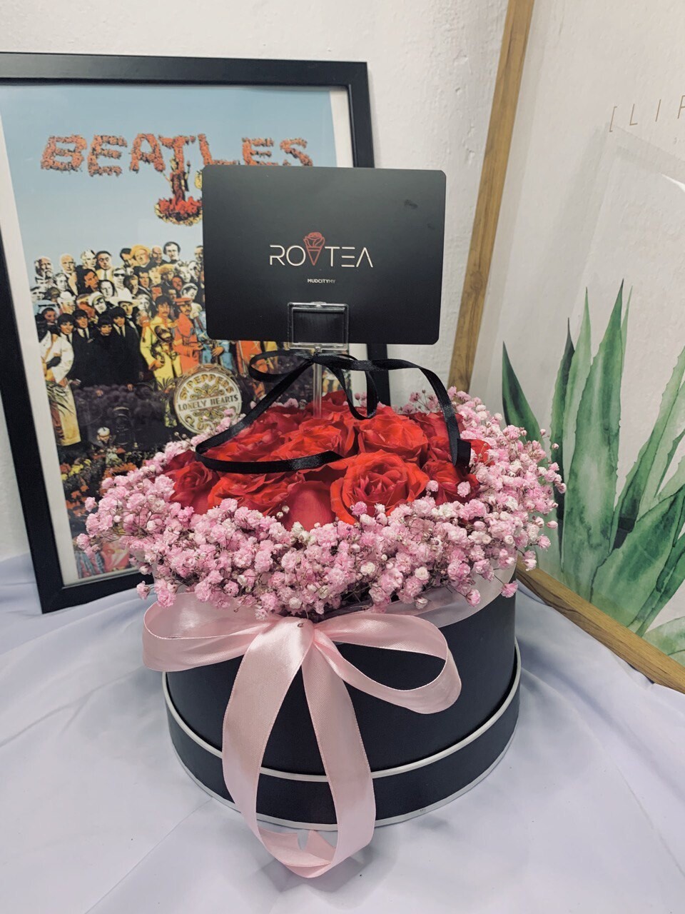 20 ROSE+BABY BREATH+BOX (By: Rovtea Empire from Ampang)