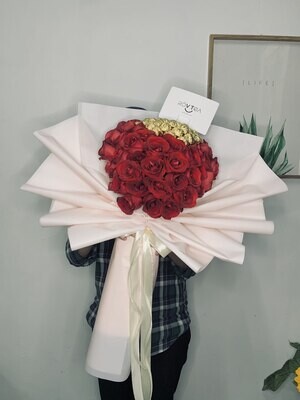 50 ROSE+30 FERRERO (By: Rovtea Empire from Ampang)