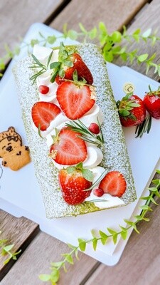 Matcha Strawberry Panna Cotta Roll (By: Sorella Cafe from JB)